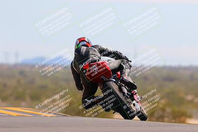 media/Oct-09-2022-SoCal Trackdays (Sun) [[95640aeeb6]]/Turn 9 Backside (120pm)/